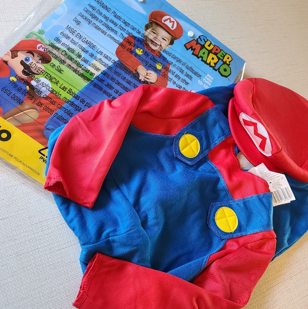 Super Mario costume